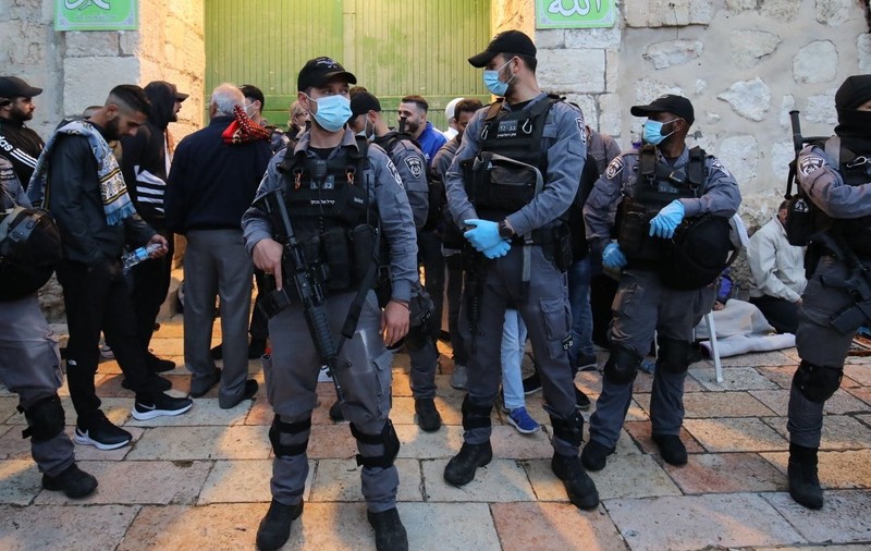 Atac cu cuțitul asupra unui polițist în Israel. Forțele de ordine l-au ucis pe agresor