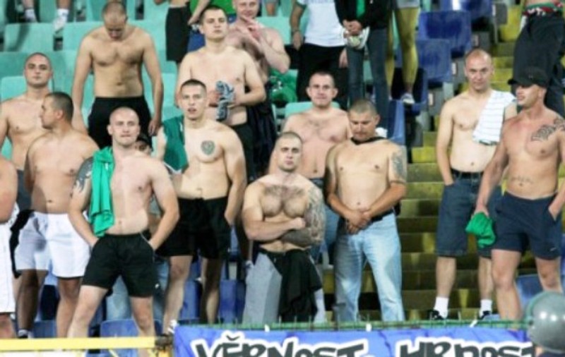 Fanii lui Slask Wroclaw au încercat să intre pe ”blat” la ştrand
