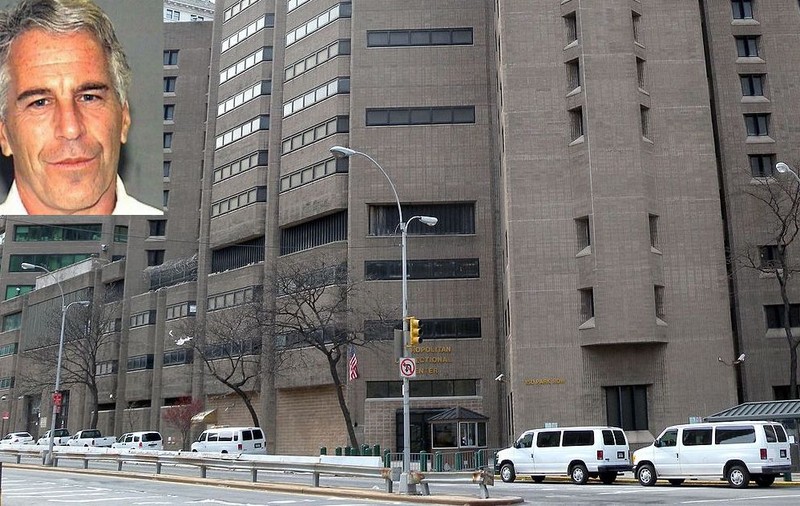 Jeffrey Epstein, arestat pentru trafic de minore, a fost găsit inconștient în celula lui. Miliardarul american ar fi încercat să se sinucidă