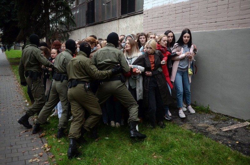 În Belarus, femeile au fost în prima linie a protestelor față de regimul lui Lukașenko | FOTO: EPA