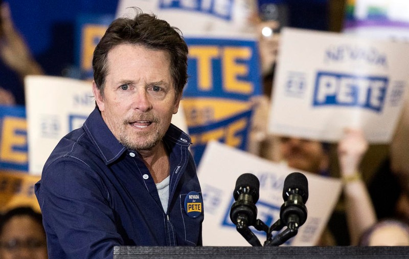 Actorul Michael J. Fox, dezvăluiri despre boala Parkinson cu care se luptă de 29 de ani: ”Nu mai pot juca fiindcă nu mă mai ajută memoria, dar iubesc viața”