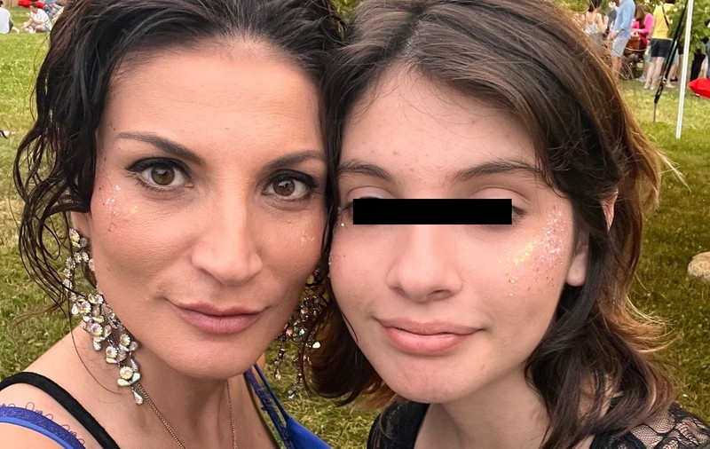 Ioana Ginghină a dus-o pe fiica Ruxandra la liceu, deși adolescenta nu a fost de acord: „Nu voia să fiu acolo”. Ce relație au cele două