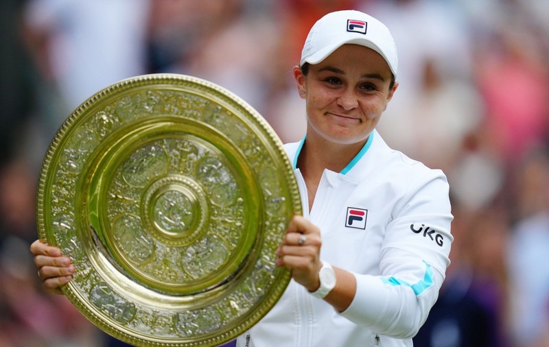 Ashleigh Barty este noua campioană de la Wimbledon. Mesajul lui Halep pentru ea