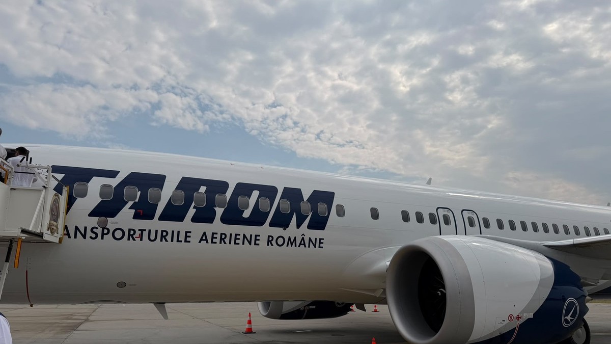 Primul avion nou TAROM din ultimii 20 de ani. Când va zbura „Mircea Lucescu” și care este prima destinație