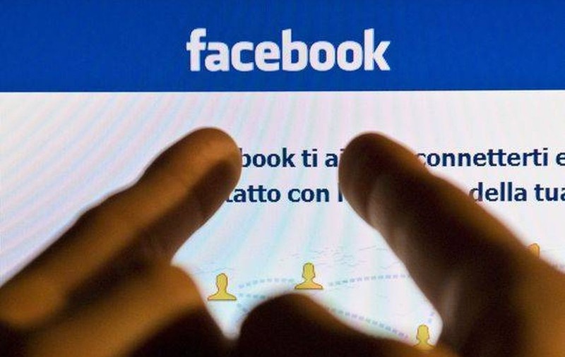 FACEBOOK a făcut un EXPERIMENT SECRET! A MANIPULAT EMOŢIONAL 700.000 de UTILIZATORI!
