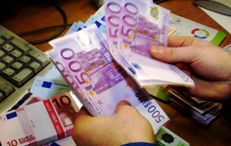 Anul 2015 ar putea opri abuzurile băncilor