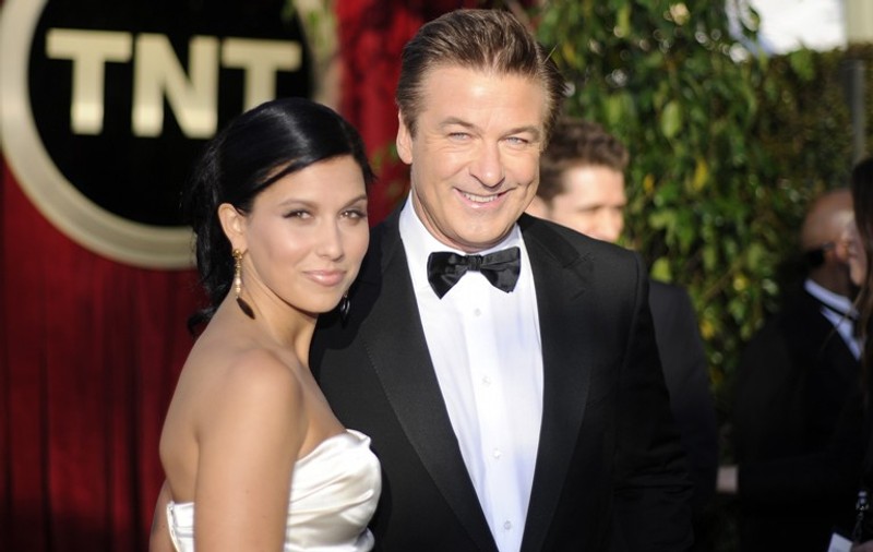 Bat clopotele de nuntă! Actorul Alec Baldwin s-a logodit cu iubita lui cu 26 de ani mai tânără