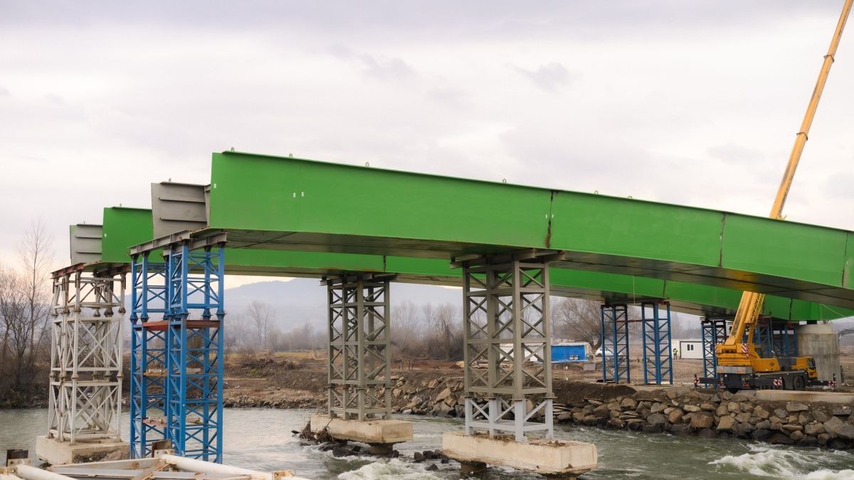 Podul peste râul Tisa între România şi Ucraina