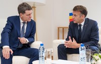 Nicușor Dan și Emmanuel Macron, în discuție