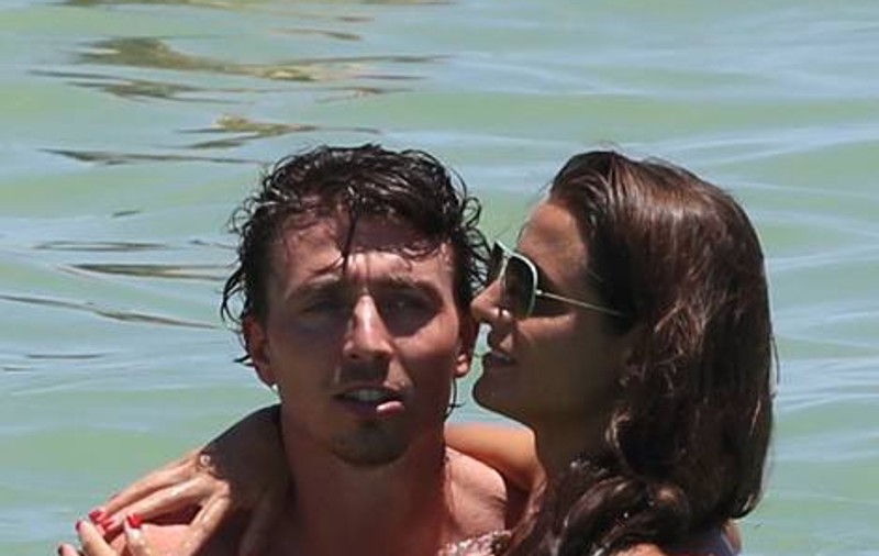 IMAGINI FIERBINȚI / Montolivo și-a băgat Cristina la apă
