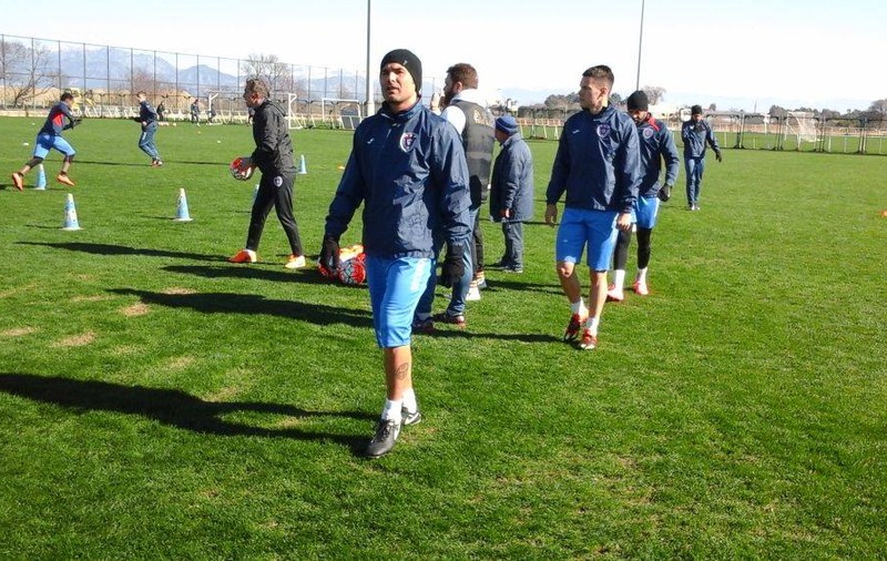 Adrian Mutu se resimte după 16 zile de cantonament. Veteranul de 37 de ani nu a jucat în ultimul amical disputat de ASA Tg. Mureș în Antalya