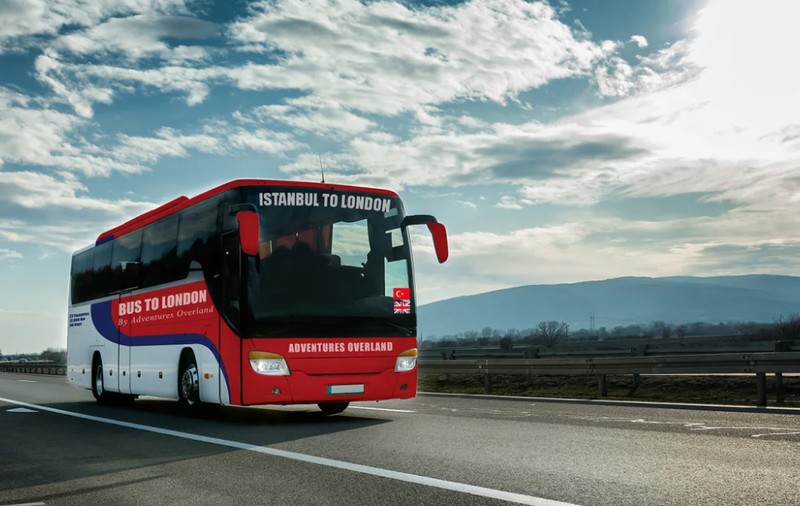 Cea mai lungă călătorie cu autocarul ia startul în august: 12.000 km în 56 de zile. Traseul va trece prin 22 de țări europene