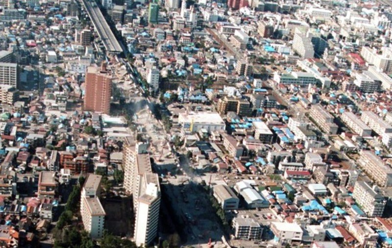 Mărturia şocantă a unei românce din Japonia: "Parcă ne legănăm tot timpul. Este groaznic” 