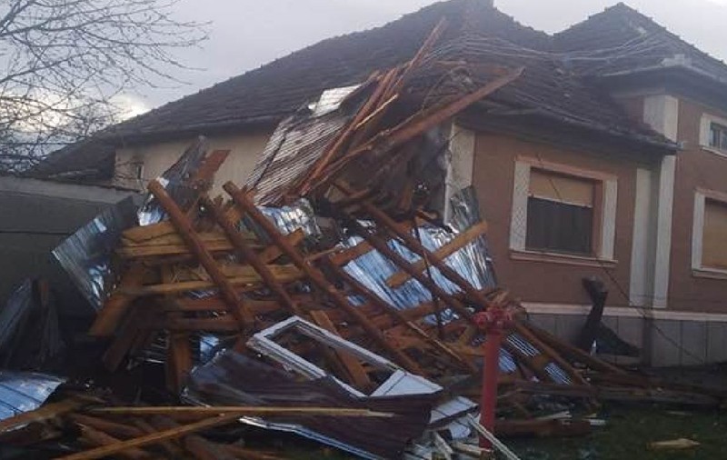 Casa părintească a lui Sandu Boc, distrusă de furtuna din Bihor: „Doamne-ferește”