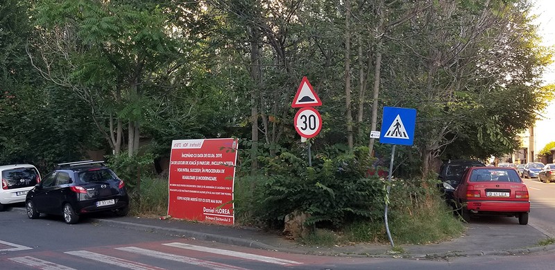 ION CREANGĂ - colț verde aflat în spatele blocurilor situate peste drum de Catedrala Mântuirii