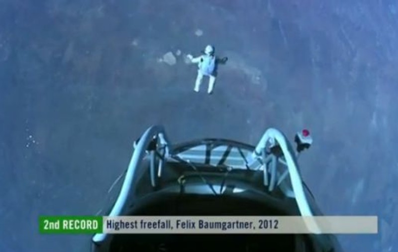 E OFICIAL! FELIX BAUMGARTNER a depăşit VITEZA SUNETULUI!