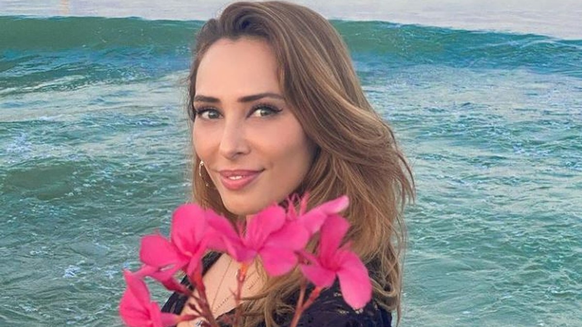 Iulia Vantur