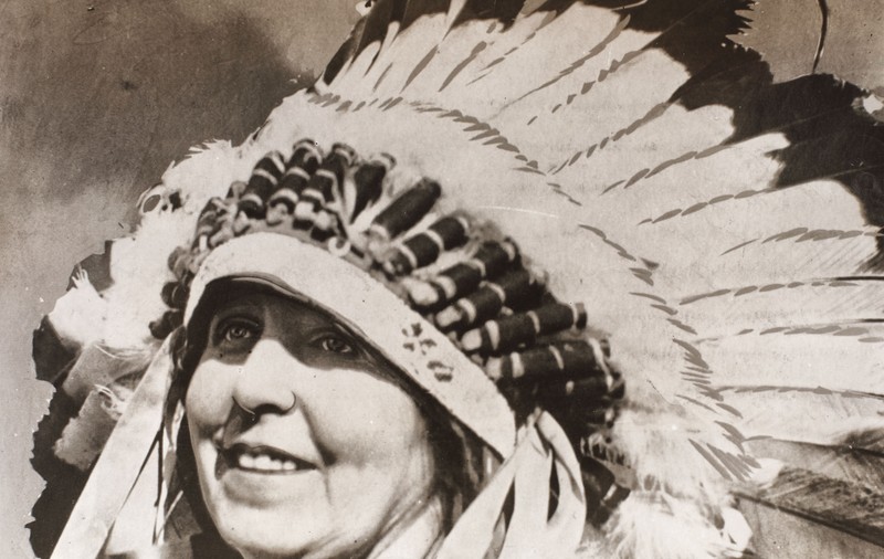 Regina Maria- ”Femeia Războinic”, încoronată de o căpetenie Sioux. Ce s-a mâncat la nunta cu Principele Fedinand
