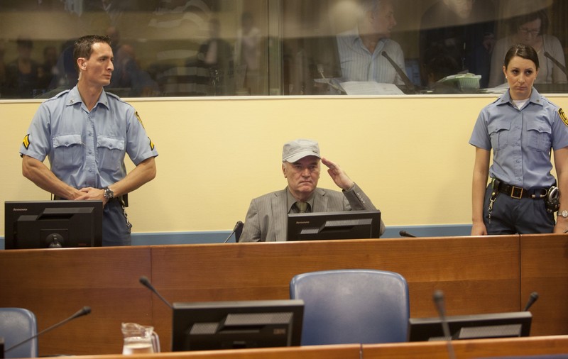 Ratko Mladic a murit. Fostul lider militar al sârbilor bosniaci, supranumit „Măcelarul din Balcani”, se afla în închisoare pentru genocid