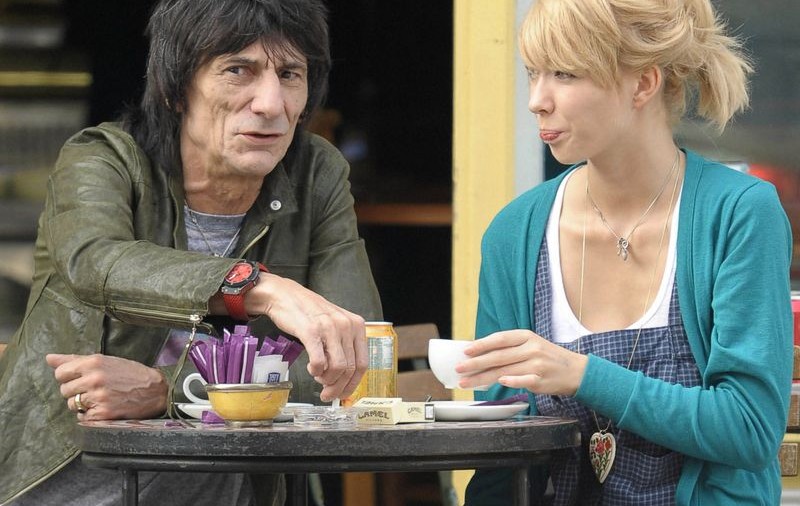 Chitaristul Rolling Stones se căsătoreşte cu iubita sa de 20 de ani