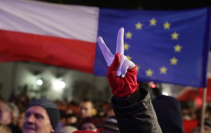 Guvernul Poloniei ar putea scoate țara din UE, avertizează președintele Consiliului European