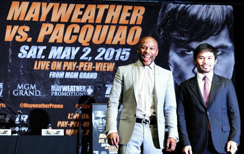 Arbitrul meciului dintre Floyd Mayweather și Manny Pacquiao va câștiga 10.000 de dolari