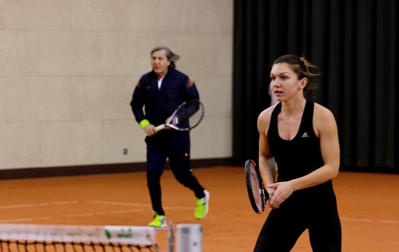 Ilie Năstase se teme că Simona Halep riscă să-și încheie prematur cariera. "Dacă nu apucă să se refacă pe deplin, o s-o țină numai în accidentări"