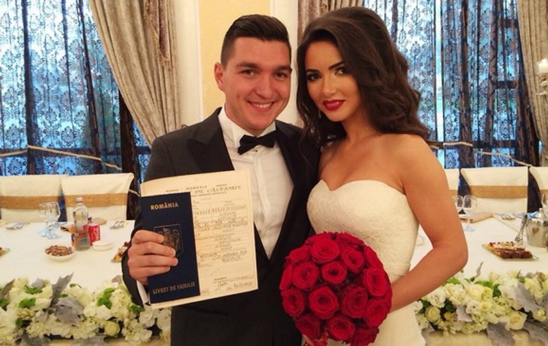 MONDEN / Petrecere în familia Halep: Simona a lăsat racheta, a luat poșeta!