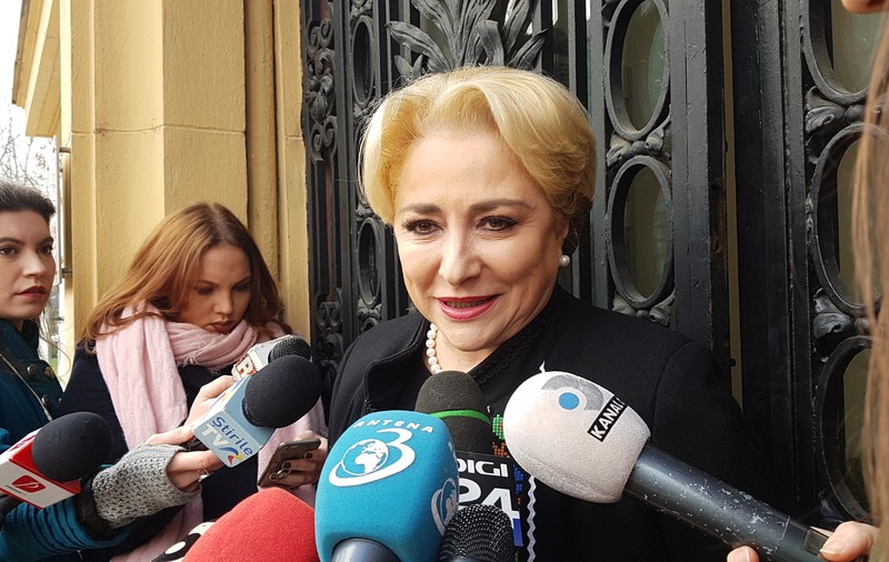 EXCLUSIV. Viorica Dăncilă o apără pe Carmen Dan: Nu trebuie să își dea demisia! Tudose să nu se războiască cu Dragnea prin intermediari