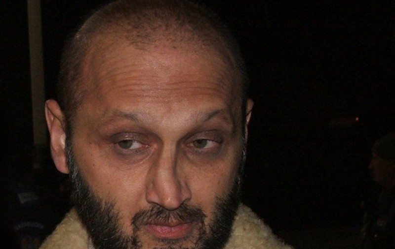 Polițiștii prahoveni anchetează o țeapă în stil de mare nobil căruia i-au căzut victime zeci de bărbați. Contele Zambra și soția lui, cercetați pentru înșelăciune