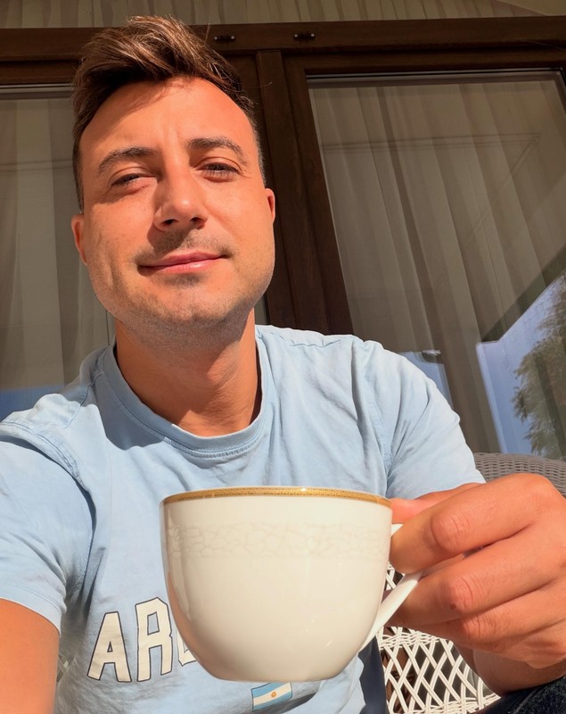 Pe ce a cheltuit Valentin Sanfira mulți bani