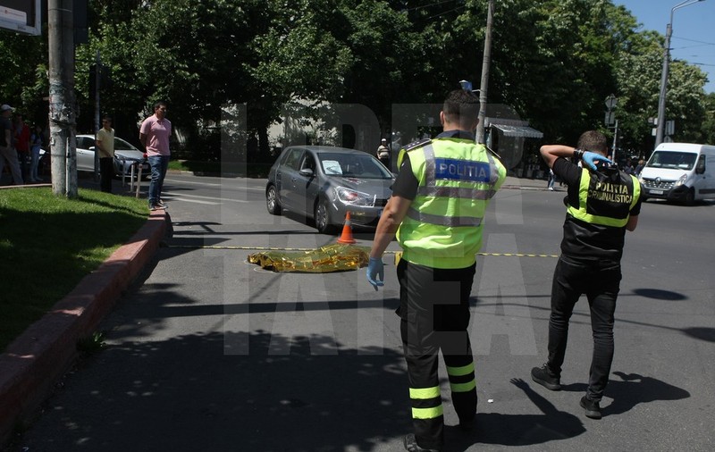 Cum intervin polițiștii în cazul unui accident rutier. Simularea, desfășurată într-o intersecție din București / VIDEO&FOTO