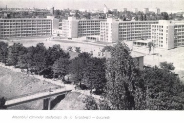 În București mai există căminele studențești de la Grozăvești. Fotografie de arhivă, apărută în revista Arhitectura din iulie 1964, la puțin timp după ce au fost construite.