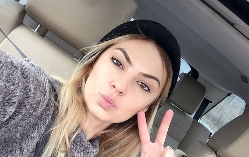 Ce mamă frumoasă are Roxana Ionescu. "Mama Natură" are cu cine semăna