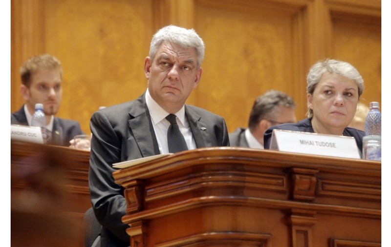 Parlamentul se reunește săptămâna viitoare în sesiune extraordinară; Tema: Trecerea ELCEN la Primăria Capitalei