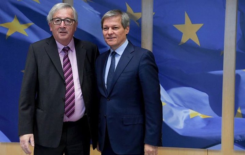 Dacian Cioloș, la Bruxelles: România să îşi definească clar obiectivul de aderare la euro