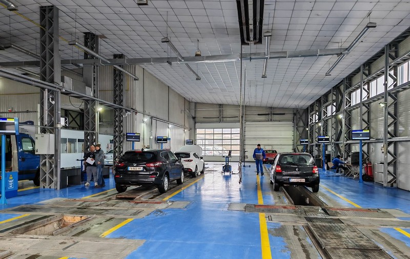 Regulile după care șoferii români fac ITP în 2026. Excepțiile de la regulă și cazul în care conducătorii auto riscă amenzi de 8.100 de lei