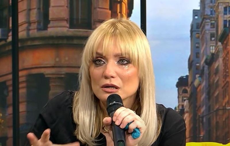 Cristina Cioran, în lacrimi la TV. Ce s-a întâmplat în spital când a născut prematur: „Urlam și mă zbăteam pe targă”