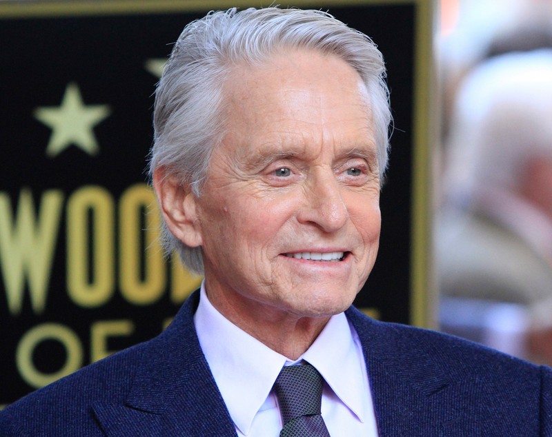FOTO | Michael Douglas a primit o stea pe Walk of Fame. Imagini de la ceremonia de dezvelire