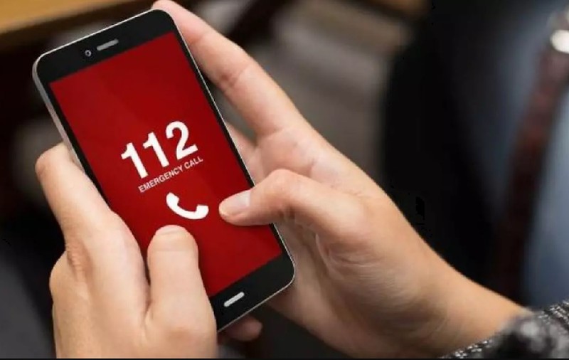 Fiu amendat cu 2.000 de lei după ce și-a reclamat tatăl la 112 pentru că nu l-a lăsat să-și încarce telefonul, în Suceava