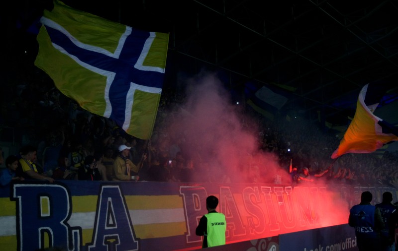 VIDEO INCENDIAR / ”Lupii” din tribune au făcut spectacol în ”Stefan cel Mare”