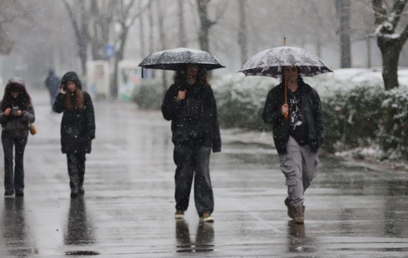 Vremea în București, în perioada 23-25 februarie 2026: Maxime de 7... 8 grade Celsius, vânt și ploi slabe