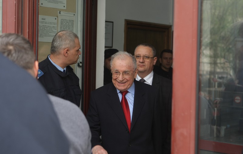 Ion Iliescu, chemat la audieri în comisia SPP. Au mai fost invitaţi Traian Băsescu şi Liviu Dragnea