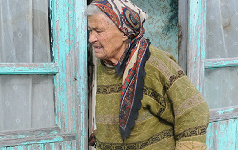 Bătrână violată și bătută de propriul fiu. Caz înfiorător în județul Vaslui