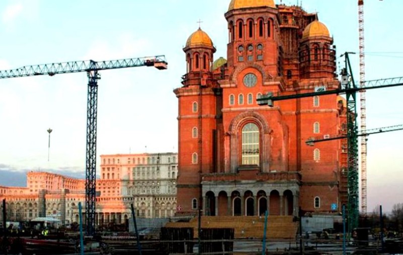 Primăria București taie 50 de milioane lei de la biserici. Catedrala Mântuirii pierde o sumă importantă