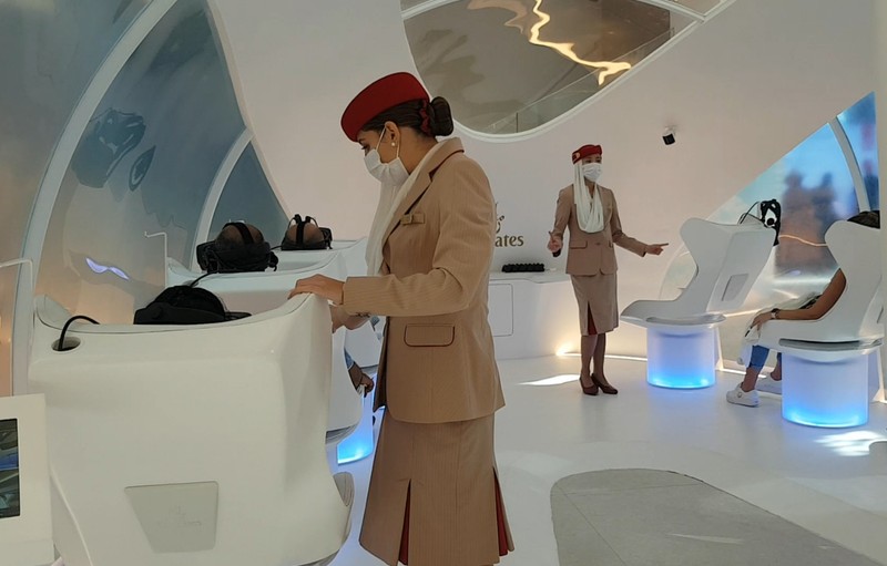 Simulare de zbor în pavilionul Emiratelor Arabe Unite