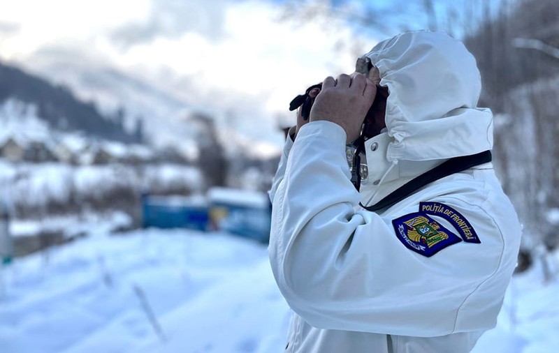 Un ucrainean a murit după ce a trecut ilegal granița în România. A fost găsit pe malul râului Tisa