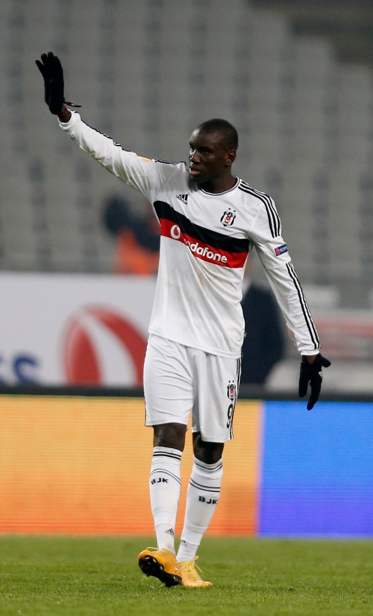 Demba Ba EPA/TOLGA BOZOGLU