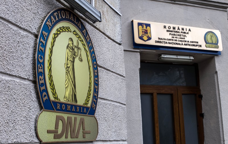 DNA va ancheta plângerea lui George Simion împotriva lui Nicolae Ciucă pentru cartea „Un ostaş în slujba ţării”, susține AUR