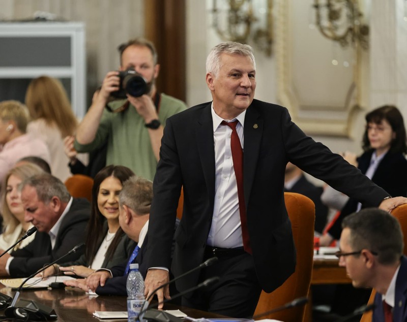 Au început audierile miniștrilor propuși pentru Guvernul Luca Niculescu